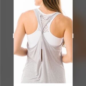 BRAND NEW! Zyia gray twist and flow tank size medium